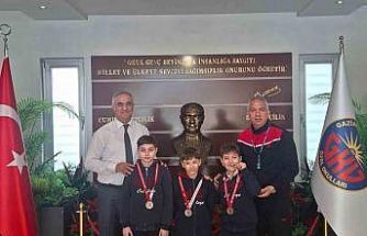 Paletli Yüzme Şampiyonasına GKV Özel Okulları damgası