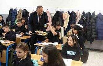 Pendik’te ara tatil sonrası ilk ders zili bayram coşkusuyla çaldı