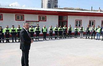 Pursaklar Belediye Başkanı Çetin, personelle bayramlaştı