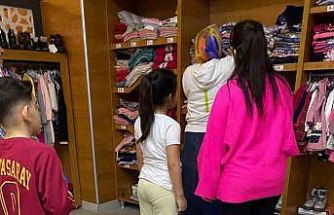 Pursaklar’da yetim çocuklara bayram hediyesi