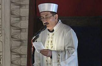 Ramazan ayının son cumasında Hacı Bayram Veli Camii doldu taştı