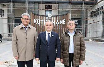 Rektör Prof. Dr. Altun, yenileme çalışması devam eden kütüphane binasını inceledi