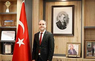 Rektör Uslu: "Ramazan Bayramı birlik ve beraberliğimizi güçlendiren özel günlerdendir"