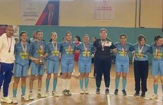 Salihli’nin yıldız kızları Manisa’da şampiyon