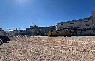 Sanayi bölgesinde otopark alanları artıyor