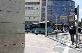 Şanlıurfa’da özel halk otobüsünün çarptığı kişi yaralandı