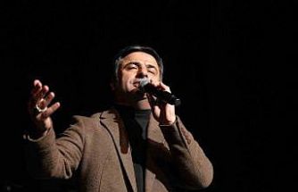 Sedat Uçan ilahi ve tasavvuf eserleri seslendirdi