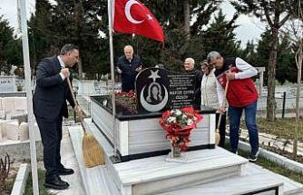 Şehit kabirlerine vefa dokunuşu