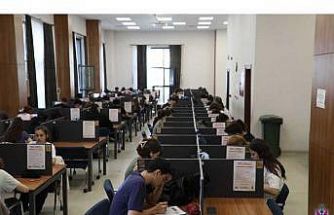 Şehzadeler Gençlik Evi Kütüphanesi’nde Sesli Çalışma Salonu hizmete girecek