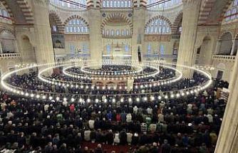 Selimiye Camii’nde restorasyon sonrası ilk bayram namazı kılındı