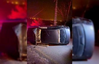 Sinop’ta otomobil devrildi: 2 yaralı