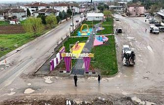 Söğütlü’de müzikli parkın inşaatına sona gelindi