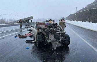 Tatvan’da feci kaza: 2 ölü, 5 yaralı