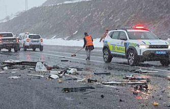 Tatvan’daki feci kazada karı koca hayatını kaybetti