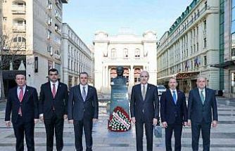 TBMM Başkanı Kurtulmuş, Romanya’da Atatürk Anıtı’nı ziyaret etti