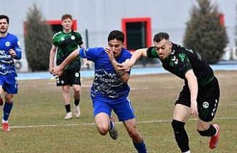 TFF 3. Lig: 2. Grup: Erciyes 38 FK: 3 - Kırşehirspor: 2