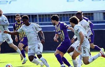 Trendyol Süper Lig: Eyüpspor: 0 - Kocaelispor: 1 (Maç devam ediyor)