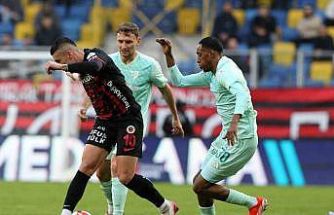 Trendyol Süper Lig: Gençlerbirliği: 0 - Kayserispor: 0 (İlk yarı)