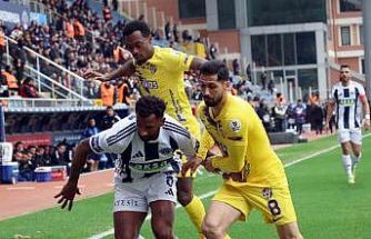 Trendyol Süper Lig: Kasımpaşa: 0 - Eyüpspor: 0 (Maç devam ediyor)