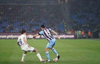 Trendyol Süper Lig: Trabzonspor: 0 - Çaykur Rizespor: 0 (İlk yarı)
