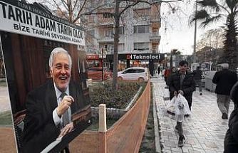 Turgutlu’da esnaftan İlber Ortaylı için helva hayrı