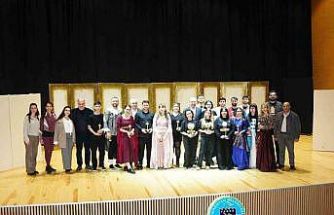 Turgutlu’da tiyatroya ve çocuk festivaline yoğun ilgi