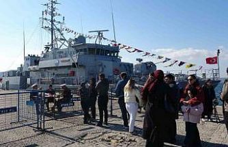 Türk donanmasının gururu olan savaş gemileri ziyarete açıldı