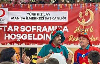 Türk Kızılay Manisa’dan, yetimler için özel iftar