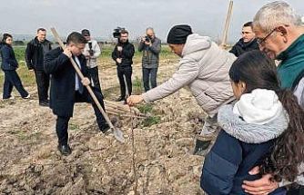 TUSAŞ şehidi Ekici anısına 1000 meyve fidanı toprakla buluşturuldu