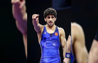 U23 Avrupa Şampiyonası’nda Azat Sarıyar’dan bronz madalya