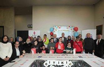 Ümraniye’de sevgi dolu buluşma: 10 özel gencin doğum günü bir arada kutlandı