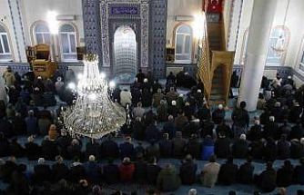 Uşak’ta bayram namazı kılındı