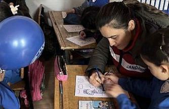 Uşak’ta jandarmadan öğrencilere ziyaret