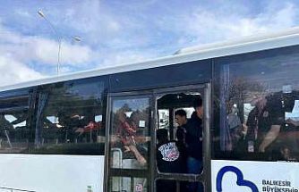 Uşak’ta  Nev Sağlık Grubu Balıkesirspor’un taraftar otobüsüne taşlı saldırı