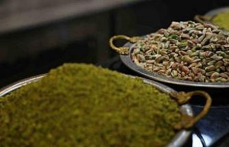 Uzmanından ‘ucuz tatlı’ uyarısı: Yer fıstığı ve kabak çekirdeğini fıstık diye satıyorlar