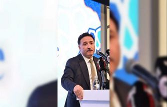 Vali Çiçek: "İstiklal Marşı’mızın kabul edilişinin 105’inci yıl dönümünü büyük bir gurur ve coşkuyla kutluyoruz"