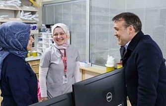 Vali Sözer Ramazan Bayramı’nın son günü hastane ve huzurevi ziyaretinde bulundu