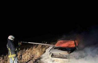 Van’da seyir halindeki otomobil yandı