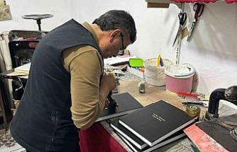 Vanlı cilt ustası yarım asırlık zanaatını teknolojiye karşı koruyor