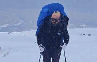 Vanlı dağcı, Ağrı Dağı zirvesine tek başına tırmandı