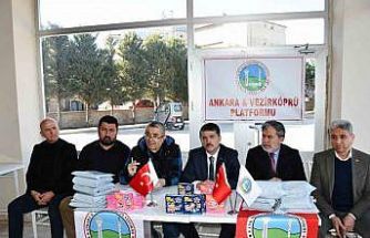 Vezirköprü’de 555 öğrenciye bayramlık