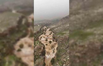 Yağışların ardından Emrud Şelalesinin debisi yükseldi