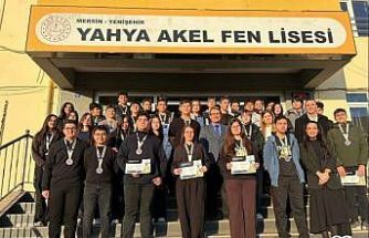 Yahya Akel Fen Lisesi öğrencileri Matematik Olimpiyatlarında dünya birincisi oldu