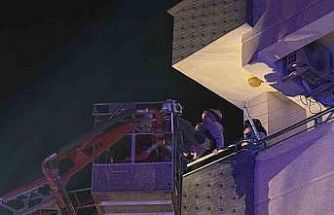 Yangın çıkan apartmanda can pazarı: 30 kişiyi itfaiye kurtardı