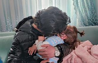 Yangından kurtardığı bebekle buluştu, duygusal anlar yaşandı