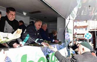 Yenişehir’de bugün pideler Büyükşehir’den