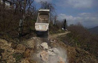 Yığışlarla meydana gelen heyelanla anında müdahale