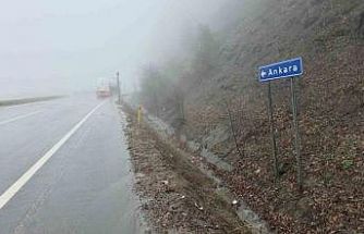 Yoğun sis Bolu Dağı’nı kapladı