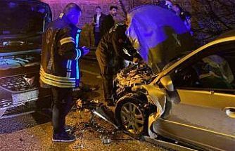 Yola dökülen sıvı kazaya sebep oldu: 3 yaralı