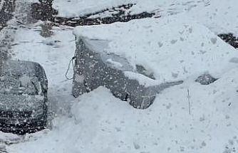 Yüksekova’ya kış geri geldi